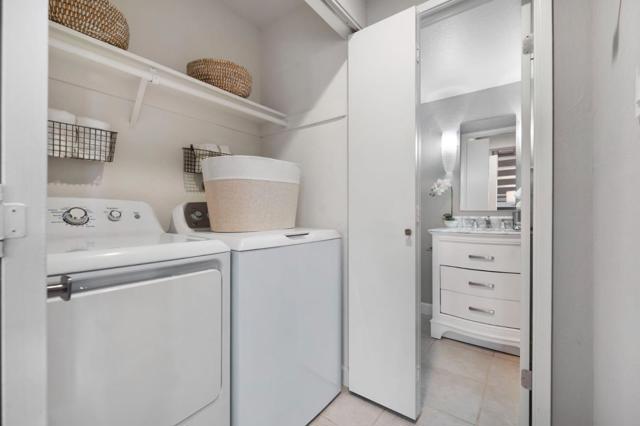 2518 W Middlefield Road, Mountain View CA: https://media.crmls.org/mediaz/58479fab-39a4-47e0-84b9-5c04a053361e.jpg