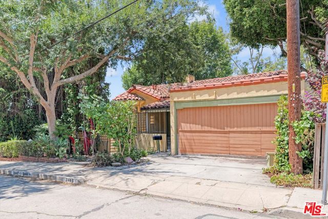 2461 McCready Avenue, Los Angeles CA: https://media.crmls.org/mediaz/5847afbd-42e5-4082-88e7-8308768b7473.jpg