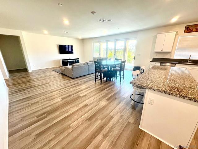 32757 Marin fields, Winchester CA: https://media.crmls.org/mediaz/5848772c-8c33-4425-bcca-fe6d4790c518.jpg