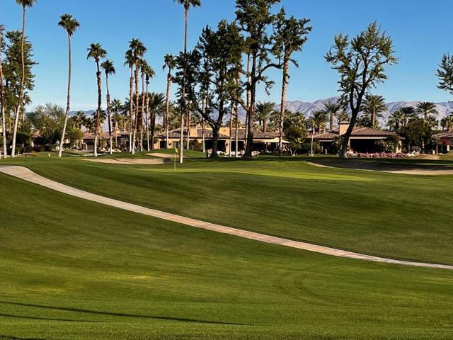 46330 Dove Road, Indian Wells CA: https://media.crmls.org/mediaz/584877e0-2354-454f-b1f5-351b9a6e8c91.jpg