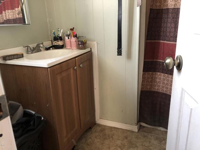 112 Yellowstone Drive, Oxnard CA: https://media.crmls.org/mediaz/58490dbf-09a9-4819-892c-aebbd549a972.jpg