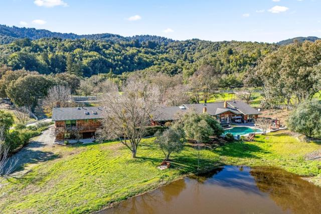 6915 Redwood Retreat Road, Gilroy CA: https://media.crmls.org/mediaz/58492f53-8725-4da0-b797-40ae65d8d6bc.jpg