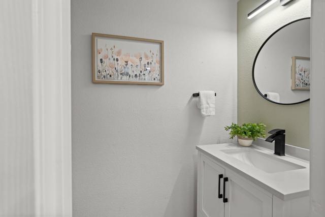 22659 Canyon Terrace Drive, Castro Valley CA: https://media.crmls.org/mediaz/584a1c3e-5b4d-4cda-b713-7386d4d5063c.jpg