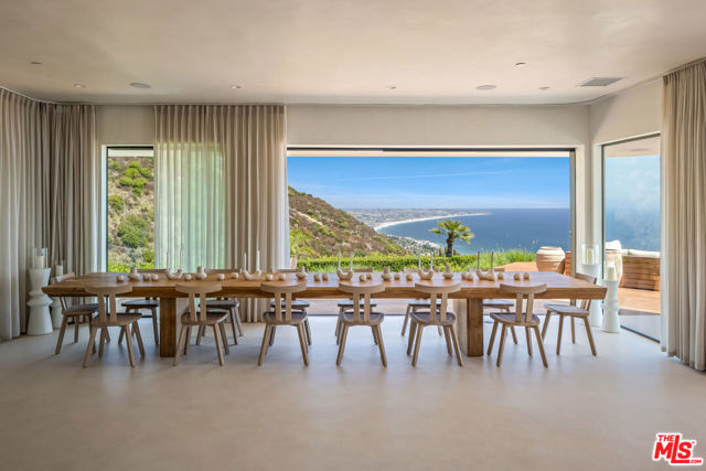 4310 Encinal Canyon Road, Malibu CA: https://media.crmls.org/mediaz/584a1cc5-611a-40fe-afdb-b89e8cae85b5.jpg