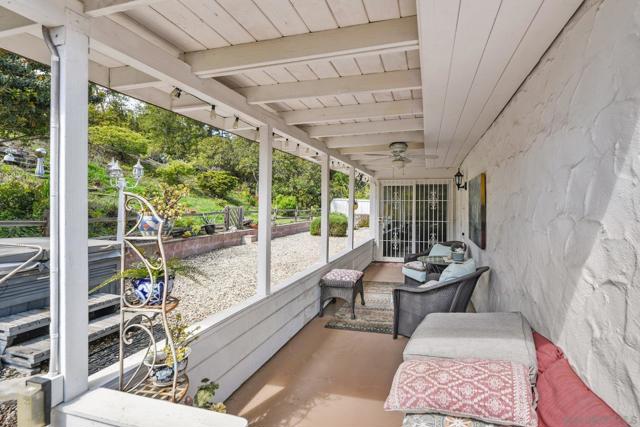 12091 Lomica Dr, San Diego CA: https://media.crmls.org/mediaz/584a35c0-5e94-4f5a-bceb-09ed30d20651.jpg