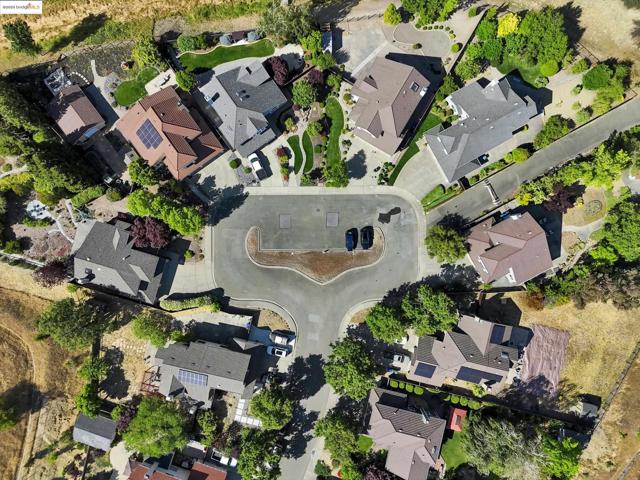 2944 Von Doolen Court, Pinole CA: https://media.crmls.org/mediaz/584a5c43-b399-47b5-a6ea-f485e8908c6e.jpg
