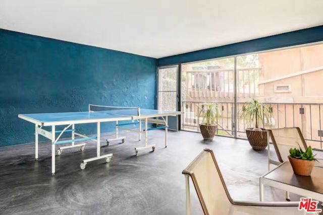 702 Cavanagh Road, Glendale CA: https://media.crmls.org/mediaz/584bd30e-6488-4119-a7f4-59595a2d9088.jpg