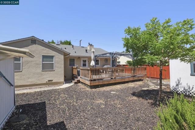 1930 N 6th St, Concord CA: https://media.crmls.org/mediaz/584c4b85-de19-456c-a743-eda30630405a.jpg