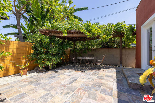 11819 Juniette Street, Culver City CA: https://media.crmls.org/mediaz/584c5abf-5c53-441d-b9e5-ead481f94a3f.jpg