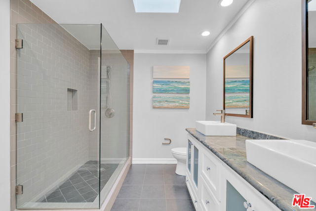 7301 Vista Del Mar, Playa del Rey CA: https://media.crmls.org/mediaz/584e2cbe-0fc0-4415-99e8-d55e3c286dcc.jpg