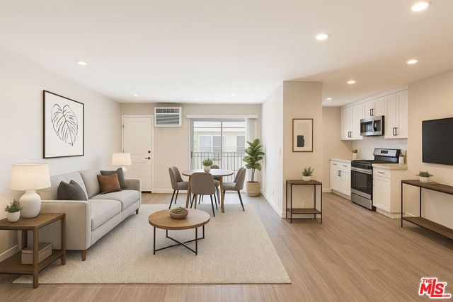 1051 S Sherbourne Drive, Los Angeles CA: https://media.crmls.org/mediaz/584e2e28-3b3d-46cb-838a-1254a81a2dda.jpg