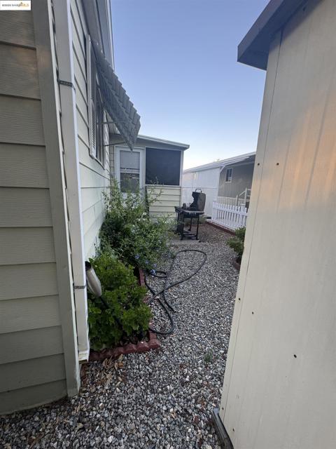 137 Zartop, Oakley CA: https://media.crmls.org/mediaz/584ecb9e-fcf6-43cc-a0d2-28b7c58a519e.jpg