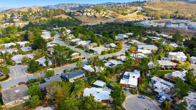 35 French Creek Place, San Mateo CA: https://media.crmls.org/mediaz/584f67f9-f528-4ab2-a4f1-b4cc10253ecf.jpg