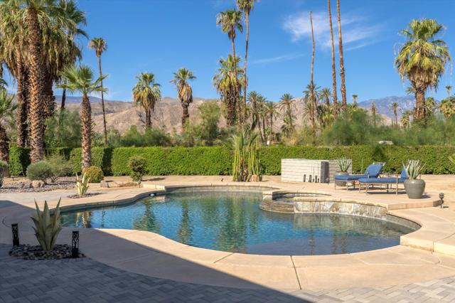 10 Clancy Lane S, Rancho Mirage, CA 92270