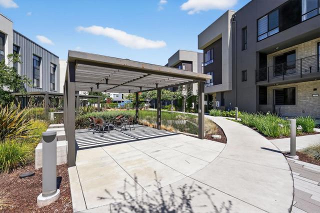 3891 Vanguard, Fremont CA: https://media.crmls.org/mediaz/58506769-0bd4-4c5c-84f6-b7d862e1db1d.jpg