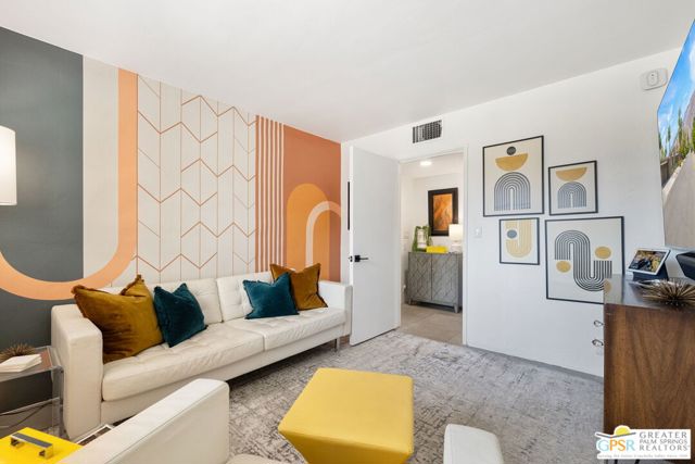 1251 E San Lorenzo Road, Palm Springs CA: https://media.crmls.org/mediaz/5851193f-0a3a-4e10-abf6-d8dc8586a009.jpg