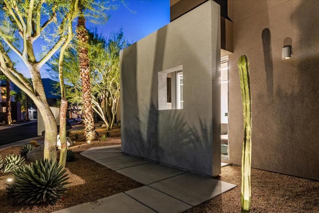 252 Breeze Loop, Palm Springs CA: https://media.crmls.org/mediaz/58511d1a-0c8a-4304-9f0c-9043df09ee5f.jpg