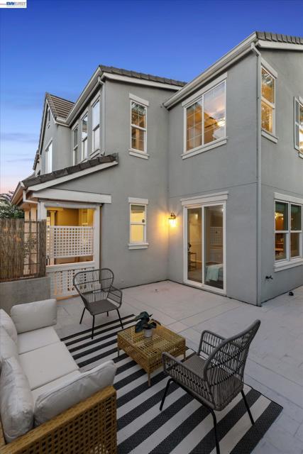 5880 Hillbrook Pl, Dublin CA: https://media.crmls.org/mediaz/5852252e-740c-48cf-80cf-f52e6f198fcd.jpg
