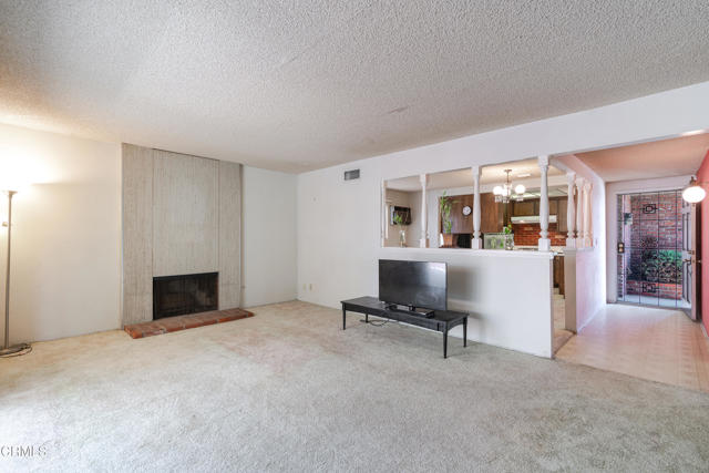 19385 baelen Street, Rowland Heights CA: https://media.crmls.org/mediaz/58524b3d-6861-46a1-a486-b3d2342e1343.jpg