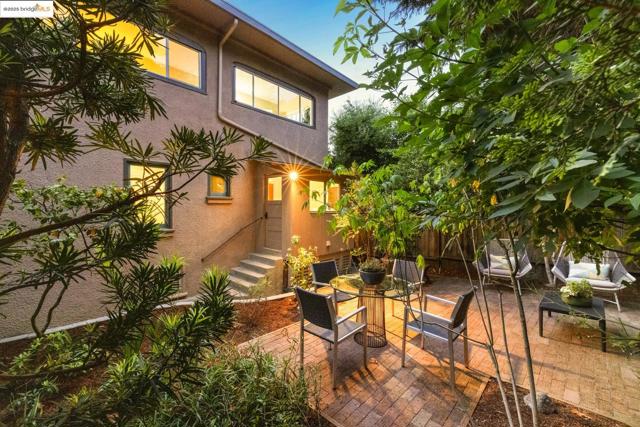 971 Santa Barbara Rd, Berkeley CA: https://media.crmls.org/mediaz/58527cca-b83a-43ac-ba93-a228f1e5fdc3.jpg