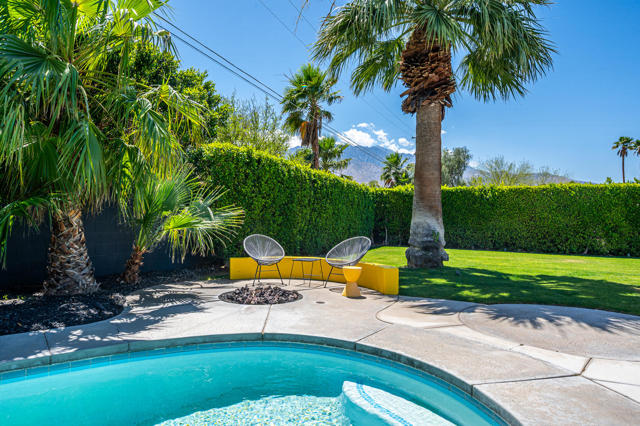 3623 E Avenida Fey Norte, Palm Springs CA: https://media.crmls.org/mediaz/58530cfc-22fc-4d0a-bc0d-668216551042.jpg