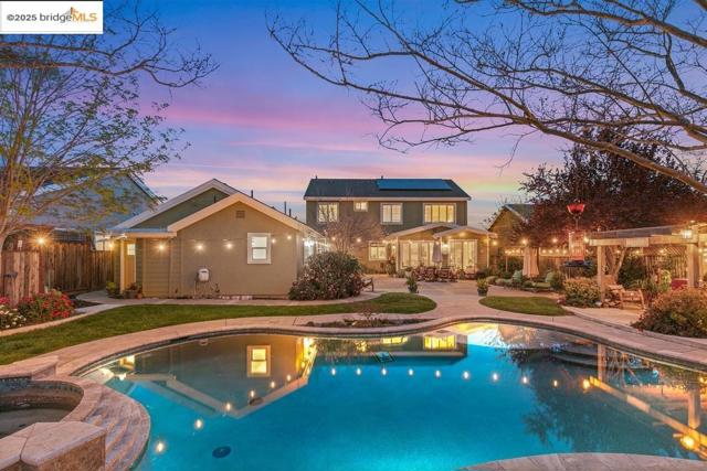 1164 Lexington Way, Livermore CA: https://media.crmls.org/mediaz/585395d5-a49f-488a-8cbe-552c74f5759a.jpg