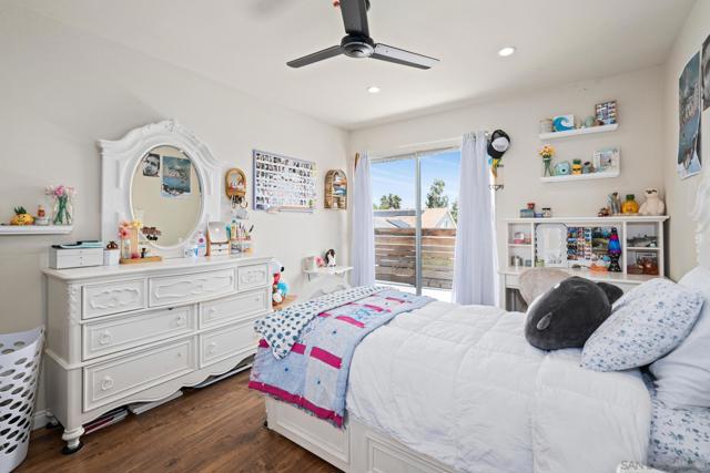 17078 Matinal Rd, San Diego CA: https://media.crmls.org/mediaz/58549318-eaf3-40ed-a931-798059461812.jpg