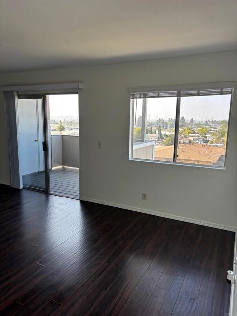 Detail Gallery Image 5 of 7 For 1405 1st Ave #B,  Chula Vista,  CA 91911 - 3 Beds | 2 Baths