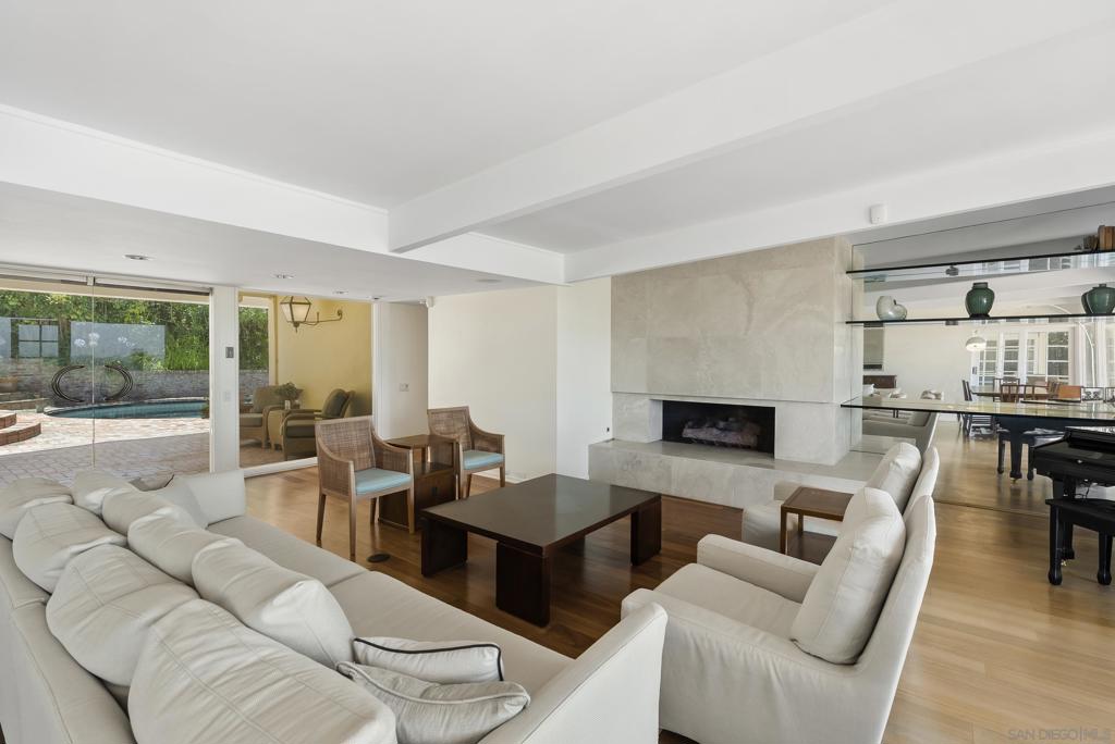 2326 Rue Adriane - photo 10