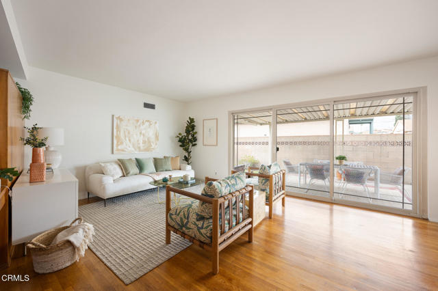 Detail Gallery Image 4 of 25 For 9527 Broadway, Temple City,  CA 91780 - 3 Beds | 1/1 Baths