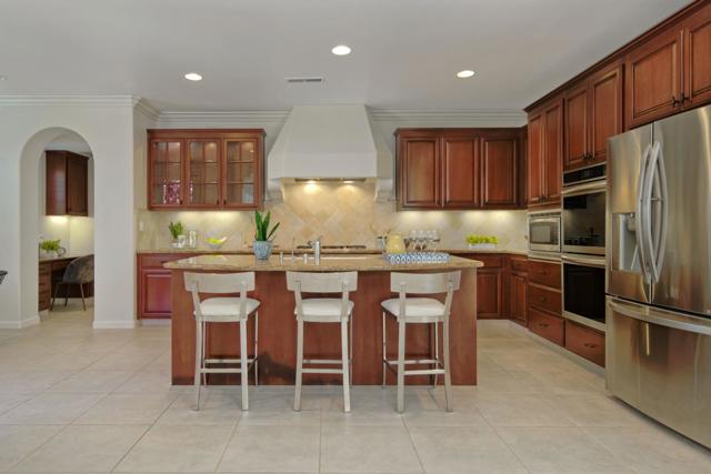 7160 Eagle Ridge Drive, Gilroy CA: https://media.crmls.org/mediaz/5856f511-716e-44a6-a3f9-2f82a4f45fb5.jpg