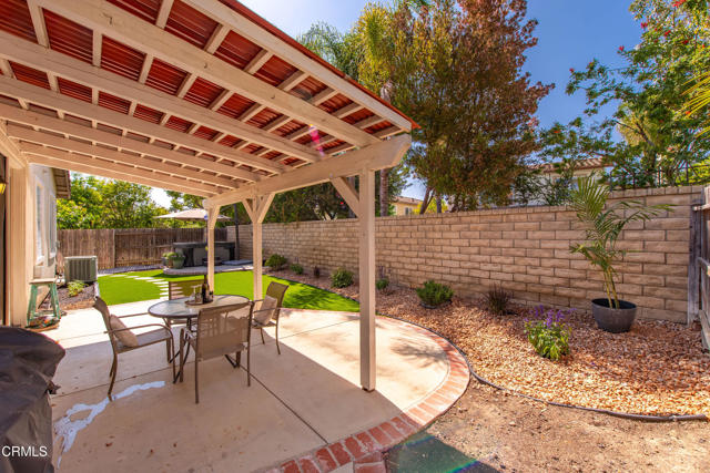 5091 Via Fresco, Camarillo CA: https://media.crmls.org/mediaz/58572e81-c8d3-4668-a092-77df0326e4ce.jpg