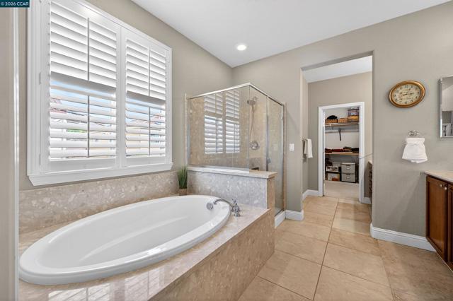 Image 39 of 60 For 6 Tullach Pl