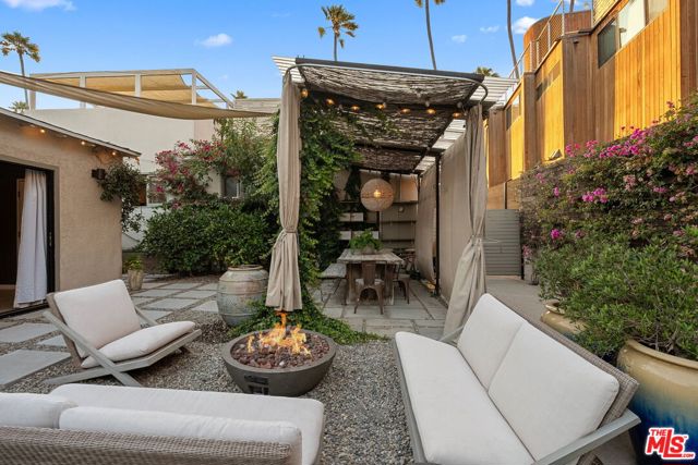 626 Pacific Street, Santa Monica CA: https://media.crmls.org/mediaz/5857be3b-83f8-4ea2-87ad-c473f62f7d35.jpg