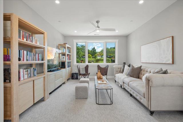 115 Wika Ranch Court, Redwood City CA: https://media.crmls.org/mediaz/5858f9f0-0981-4813-823c-9c93b849dbba.jpg