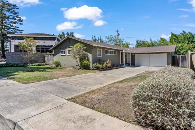 1638 Tyler Park Way, Mountain View CA: https://media.crmls.org/mediaz/58592dbf-4560-46cb-b7e4-e897e2fb8e45.jpg