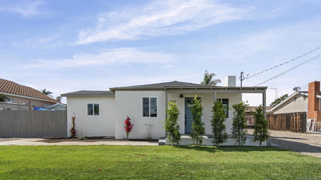 1294 E Mission