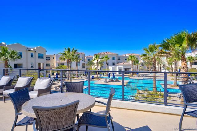5405 Calle Sand Arch, San Diego CA: https://media.crmls.org/mediaz/585ae34e-70b4-4a87-b96c-76b4a7246e3b.jpg
