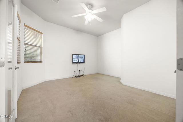 13418 Giro Drive, Bakersfield CA: https://media.crmls.org/mediaz/585c06b6-3e45-4c78-8b82-6244174fec7f.jpg
