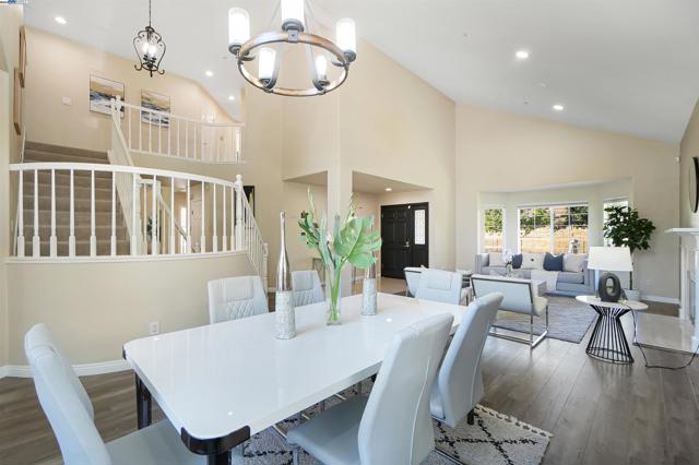 3473 Edinburgh Dr, Livermore CA: https://media.crmls.org/mediaz/585cfd0e-a4ac-4f16-bbe1-f0a7c8fa9465.jpg