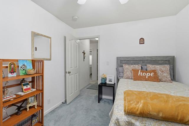 1883 College Greens Drive, Los Banos CA: https://media.crmls.org/mediaz/585d4492-d6f7-4e92-a7b9-b009e5f5ec65.jpg