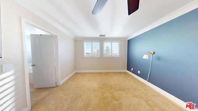 19320 Carranza Lane, Santa Clarita CA: https://media.crmls.org/mediaz/585e5a92-4440-4252-9576-f6e63891d9f5.jpg