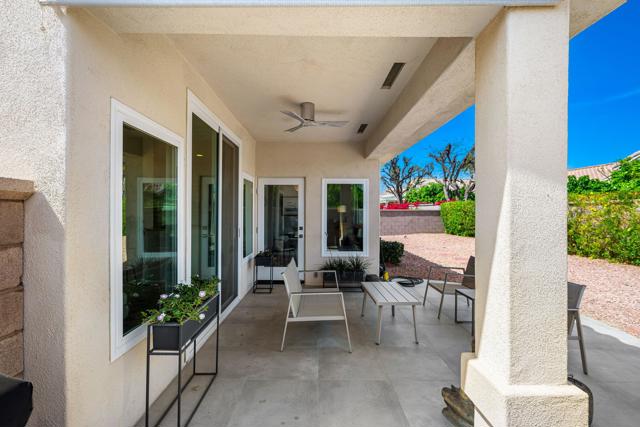 78902 Chardonnay Way, Palm Desert CA: https://media.crmls.org/mediaz/585edcda-9b48-494d-a44f-2e79cc228127.jpg