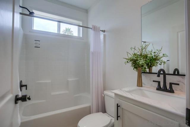 7025 San Bartolo St, Carlsbad CA: https://media.crmls.org/mediaz/585faf9e-7e90-44ac-ae41-afb9f5bb599c.jpg