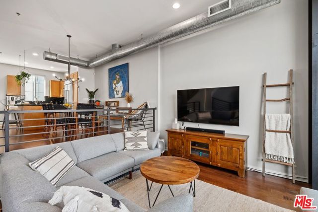 5400 PLAYA VISTA Drive, 22 photo 4