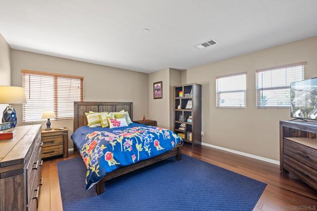 2954 Rangpur Court, Escondido CA: https://media.crmls.org/mediaz/5862238f-f2b2-4e23-9284-3626245343a9.jpg