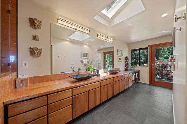 170 Fox Run, Los Gatos CA: https://media.crmls.org/mediaz/5862312b-9d00-4eac-8910-bf9989c07479.jpg