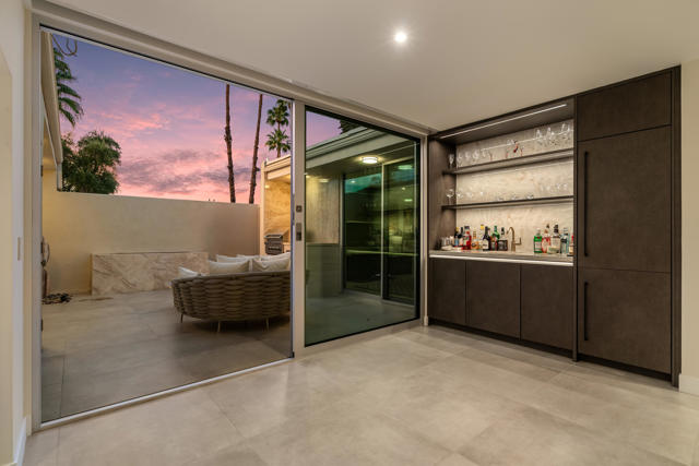 133 Desert Lakes Drive, Palm Springs, CA 92264