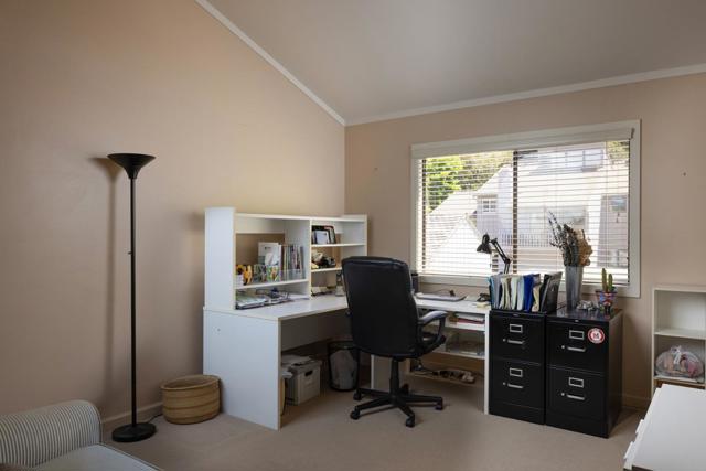 9662 Willow Court, Carmel CA: https://media.crmls.org/mediaz/58637f67-fe50-410d-ba33-ade3901b6bbf.jpg