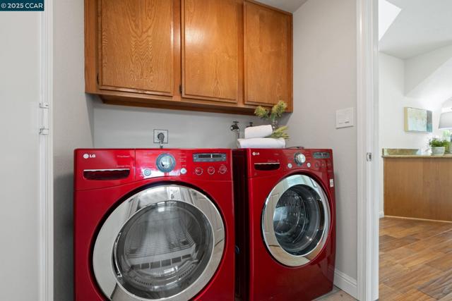 4728 Buckboard Way, Richmond CA: https://media.crmls.org/mediaz/5863f27b-adff-495d-bb27-5efbfe36c8e8.jpg